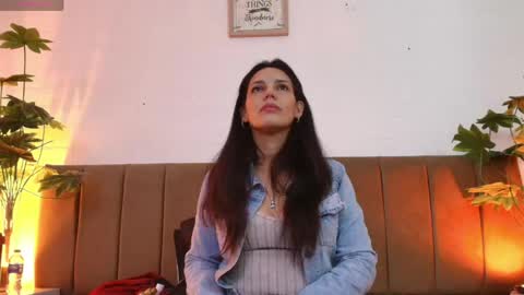 Snapshot of mashapink chatting on May 24, 2026, 1:05 pm MashaPink online show from May 24, 2026, 1:05 pm