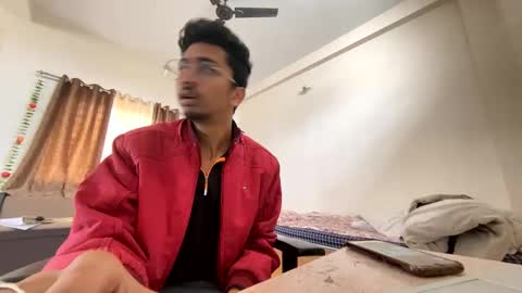 Mask Boy online show from December 25, 2024, 3:50 am