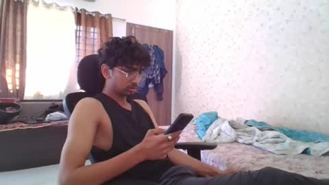 Mask Boy online show from October 1, 2025, 3:56 am