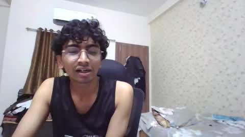 Mask Boy online show from October 15, 2025, 5:13 pm