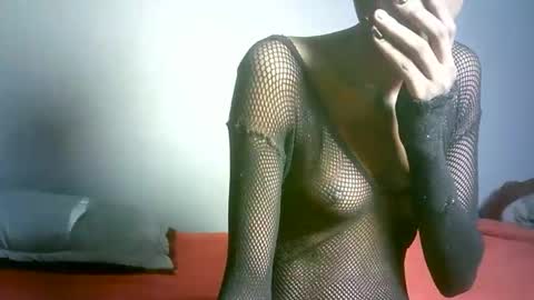 maskgang001 online show from April 2, 2026, 4:43 am