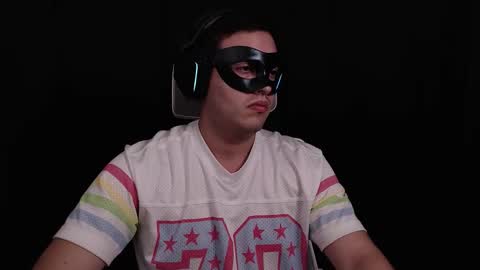 Snapshot of masknbriefs chatting on March 8, 2026, 10:13 pm Mask Briefs online show from March 8, 2026, 10:13 pm