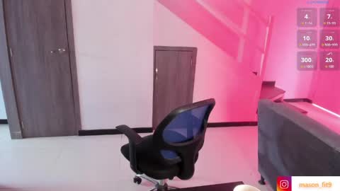 Snapshot of mason_fit chatting on June 3, 2026, 2:33 pm Mason Andre online show from June 3, 2026, 2:33 pm