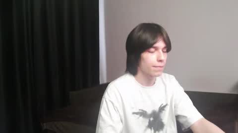 masonsilver_ online show from April 22, 2026, 8:50 am