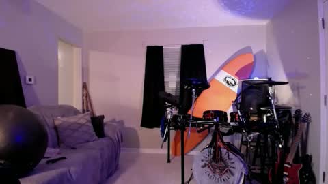 HappyZending online show from April 20, 2026, 1:41 am