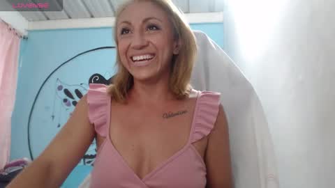 massiel ferreti online show from October 13, 2025, 9:37 pm