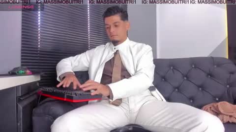 Snapshot of massimo_g chatting on June 11, 2026, 1:09 pm I am Massimo online show from June 11, 2026, 1:09 pm