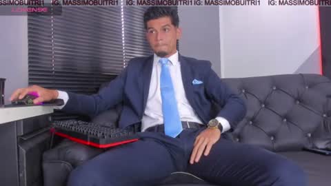Snapshot of massimo_g chatting on June 16, 2026, 12:19 pm I am Massimo online show from June 16, 2026, 12:19 pm