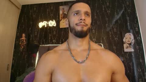 massimo_greco2 online show from February 2, 2026, 9:46 pm