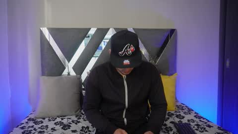 Snapshot of massimo_vidal chatting on September 29, 2025, 12:10 pm massimo_vidal online show from September 29, 2025, 12:10 pm