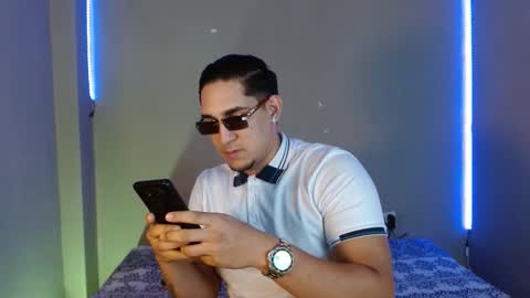 Snapshot of massimo_vidal chatting on November 1, 2025, 2:46 am massimo_vidal online show from November 1, 2025, 2:46 am