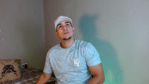 Snapshot of massimo_vidal chatting on November 7, 2025, 4:01 am massimo_vidal online show from November 7, 2025, 4:01 am