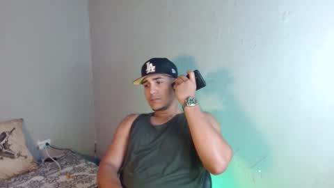 Snapshot of massimo_vidal chatting on November 9, 2025, 2:54 am massimo_vidal online show from November 9, 2025, 2:54 am