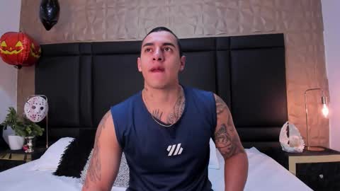 Massimo Contie online show from October 19, 2025, 12:39 pm