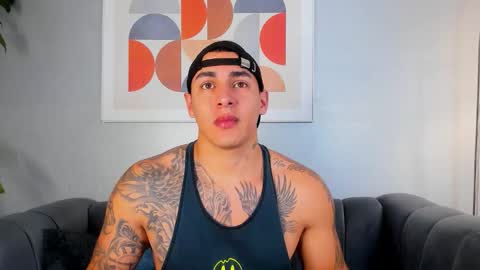 Massimo Contie online show from November 22, 2025, 12:59 pm