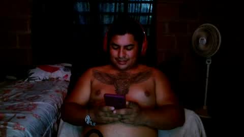 Snapshot of master_aron chatting on August 1, 2026, 7:02 pm master_aron online show from August 1, 2026, 7:02 pm