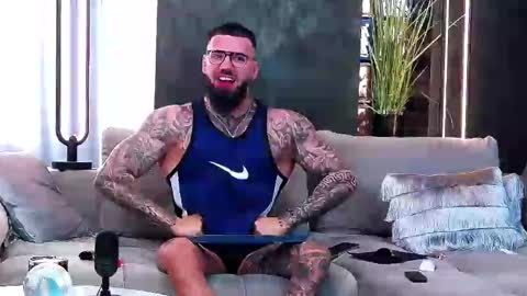 masterkingofmuscle online show from March 10, 2025, 7:21 am