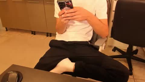 Silly Rabbit  online show from December 16, 2025, 7:02 am