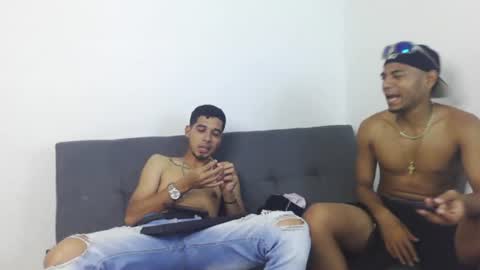 Snapshot of masters_latins chatting on July 15, 2026, 2:28 am masters_latins online show from July 15, 2026, 2:28 am