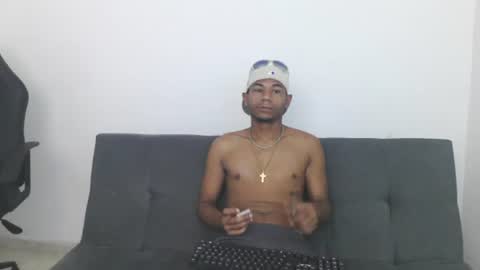Snapshot of masters_latins chatting on July 20, 2026, 3:14 pm masters_latins online show from July 20, 2026, 3:14 pm