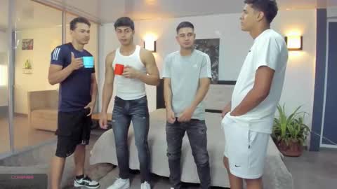 Team Cris Darwin- Fernando- Stiven- David online show from November 11, 2025, 11:21 am