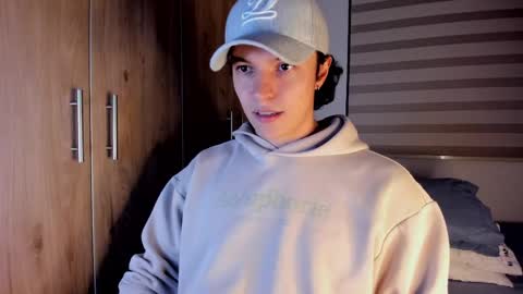 mastrangelo_x online show from May 24, 2026, 3:22 am