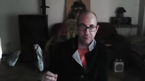 mat11efou online show from February 14, 2025, 10:38 am