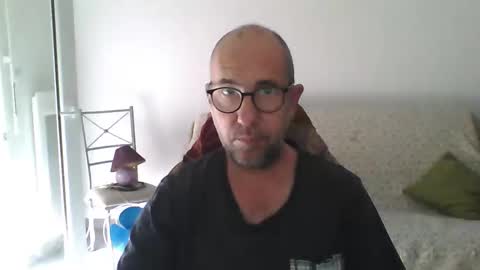 mat11efou online show from September 14, 2025, 9:08 am