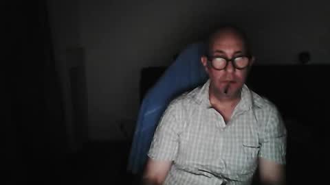 mat11efou online show from October 3, 2025, 2:08 am