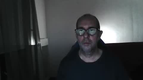 mat11efou online show from October 24, 2025, 2:19 am