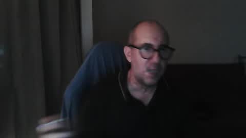 mat11efou online show from November 15, 2025, 6:37 pm