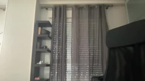 Aaron online show from November 3, 2025, 2:40 pm