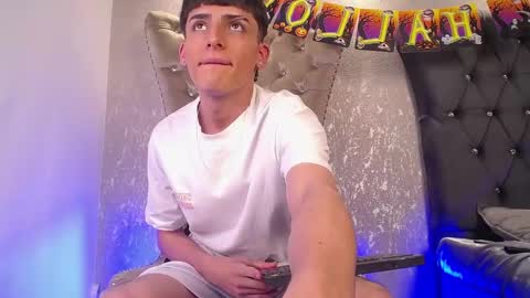 mateo mitchell online show from October 17, 2025, 4:15 am