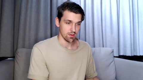 mateo_zeus online show from December 6, 2024, 5:42 am