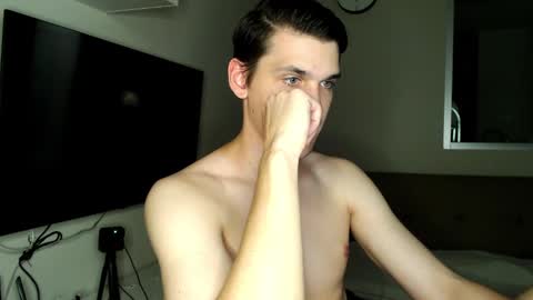 mateo_zeus online show from January 12, 2025, 4:29 pm