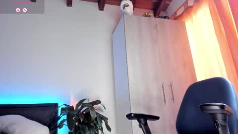 Snapshot of mateobaer_ chatting on January 15, 2026, 6:11 pm Mateo Baer online show from January 15, 2026, 6:11 pm