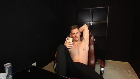 MateoBenjamin online show from January 14, 2025, 10:12 pm