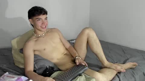 Snapshot of mateosantiago24 chatting on December 17, 2024, 8:12 am Mateo Santiago online show from December 17, 2024, 8:12 am
