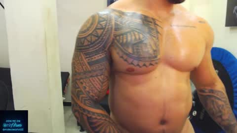 Mateo online show from April 18, 2026, 9:37 pm