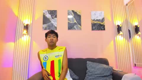 matheodark_ online show from May 19, 2026, 12:11 pm