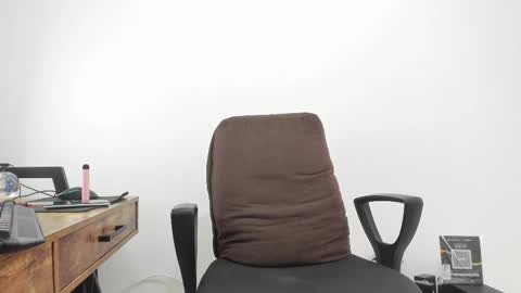 Matheus     online show from February 11, 2025, 8:20 pm