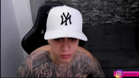 Mathew Independent model online show from April 18, 2026, 9:48 pm