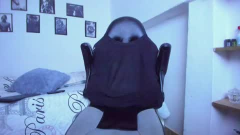 Snapshot of mathews_19 chatting on May 21, 2026, 12:34 pm Teo online show from May 21, 2026, 12:34 pm