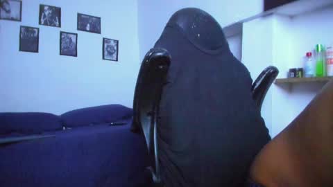 Snapshot of mathews_19 chatting on May 25, 2026, 12:11 pm Teo online show from May 25, 2026, 12:11 pm
