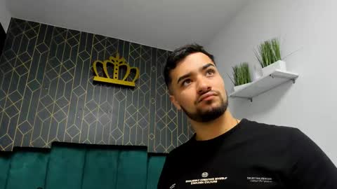 Mathews online show from November 12, 2025, 11:54 am