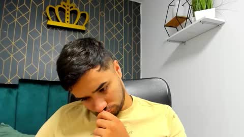 Mathews online show from December 18, 2025, 12:11 pm