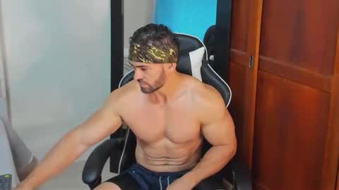 mathews_smith online show from October 17, 2025, 11:57 am