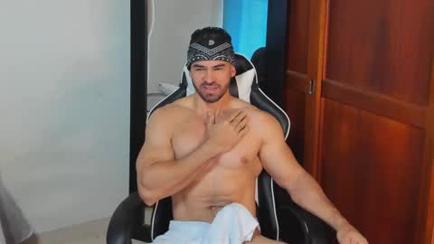 mathews_smith online show from October 28, 2025, 1:14 pm