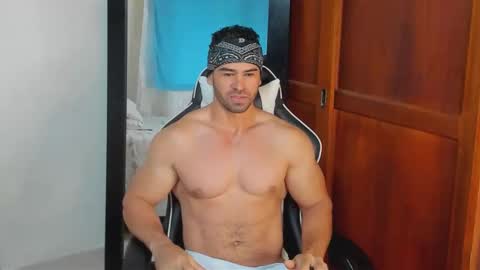 mathews_smith online show from January 19, 2026, 11:47 am