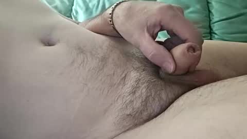 mathisdavid6757 online show from October 25, 2025, 4:20 am